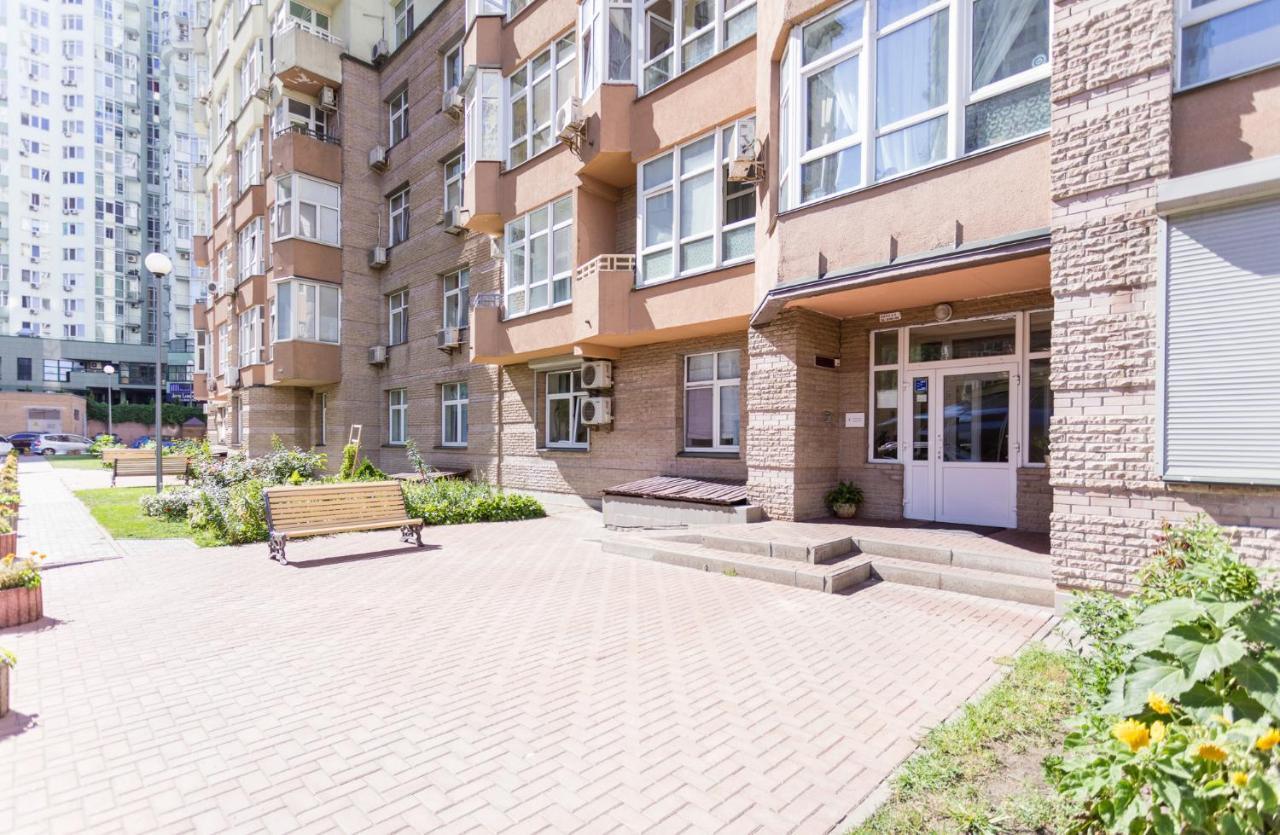 Navit Apartments With Breakfast,Near The Railway Station, The City Center, The Park Kyiv Exterior foto