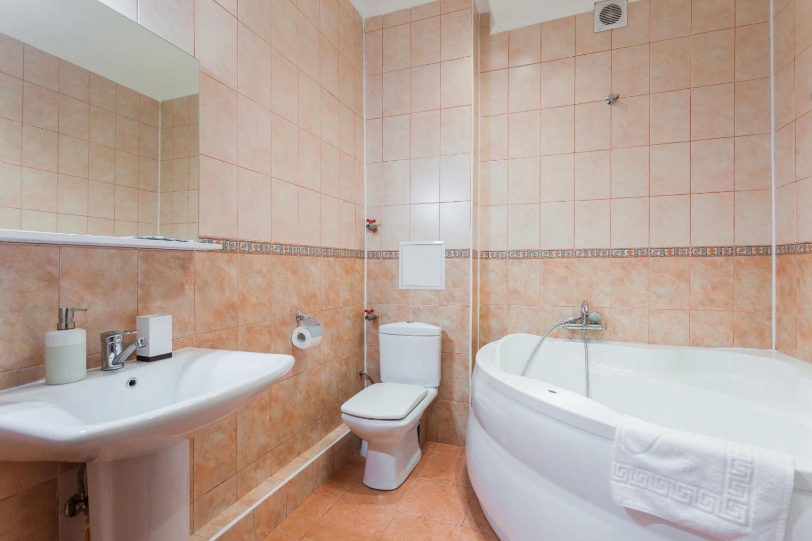 Navit Apartments With Breakfast,Near The Railway Station, The City Center, The Park Kyiv Exterior foto