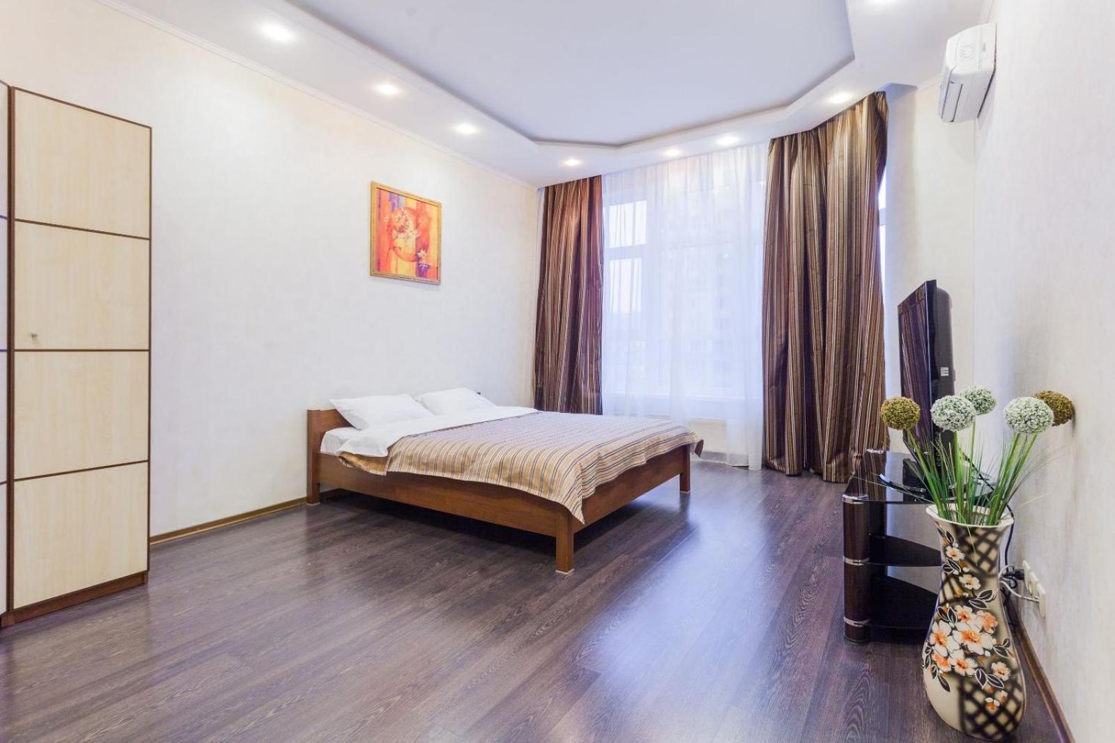 Navit Apartments With Breakfast,Near The Railway Station, The City Center, The Park Kyiv Exterior foto